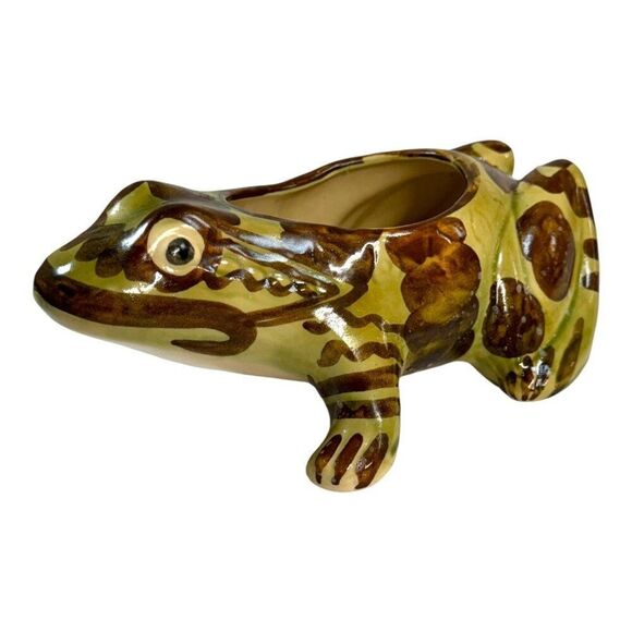 Vintage Brush McCoy Pottery Frog Planter Hand-Painted Garden Decor Amphibian Pot - Picture 1 of 7